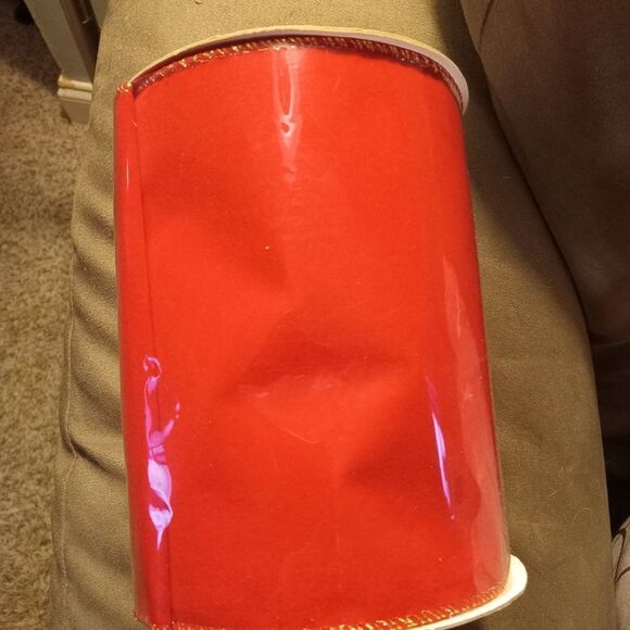 RED VELVET RIBBON wire edged. 6" x 10 Yard - Picture 2 of 3